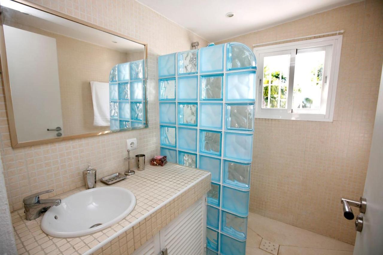 Exclusive Villa Las Palmeras Puerto Banus With Heated Private Swimming Pool, Marbella, Spain Экстерьер фото